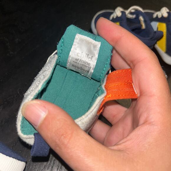 Carter's Child of Mine Set Bundle of 2 Shoes Baby Boys Newborn NB - Picture 7 of 8